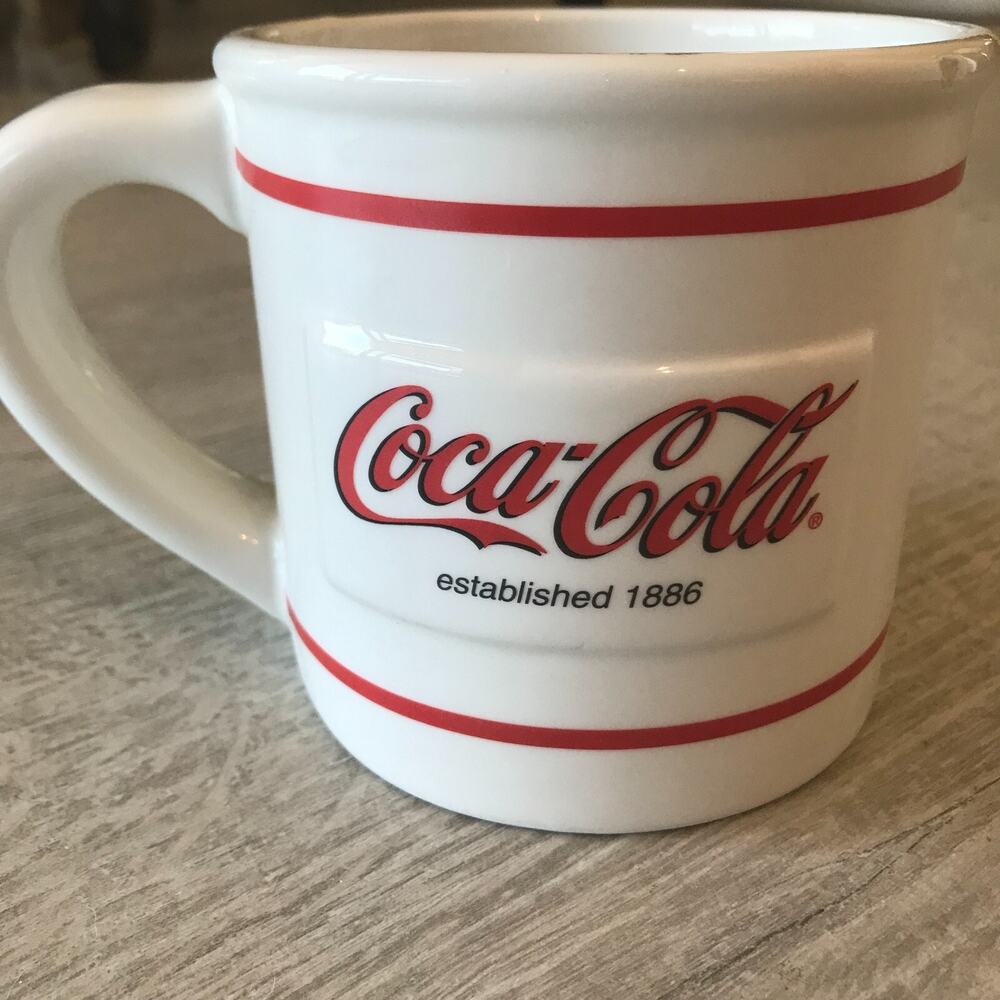 Coca Cola Mug Red and White Nostalgic Americana Oversize 20 oz. Soda Pop - Picture 4 of 12
